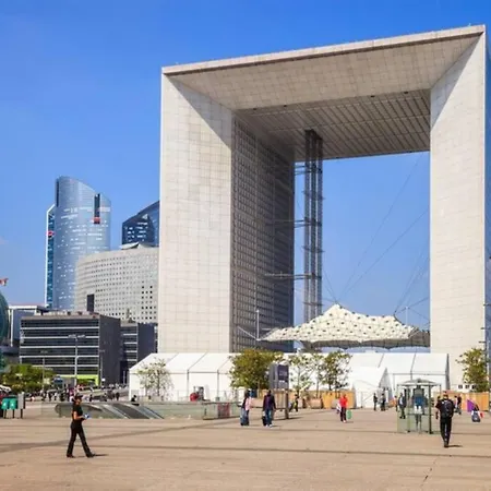Lilas Parc 1 - Paris La Defense קורבוו