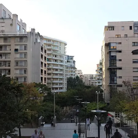 Apartment Lilas Parc 1 - Paris La Defense Courbevoie