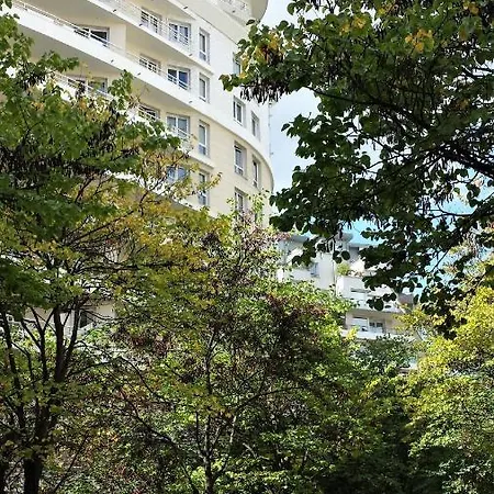 Lilas Parc 1 - Paris La Defense דירה